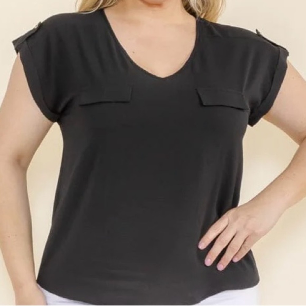 ⭐️Black Cap Sleeve Relaxed Blouse